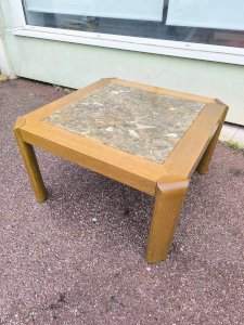 Table basse bois et marbre effet brillant 1970