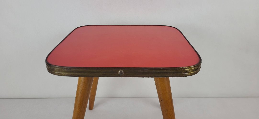 Table basse, bout de canapé en formica 1960