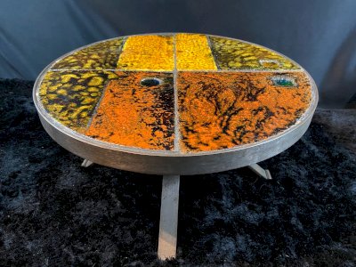 Roche Bobois circular coffee table design 1960-1970 ceramic top on metal
