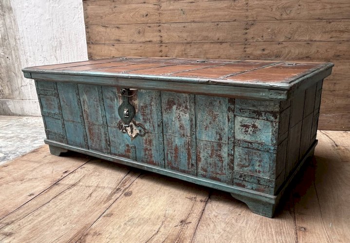 table basse - coffre en teck birman avec patine dorigine