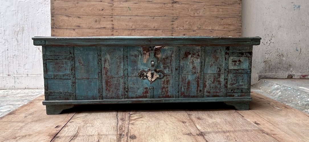 table basse - coffre en teck birman avec patine dorigine