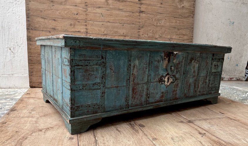 table basse - coffre en teck birman avec patine dorigine