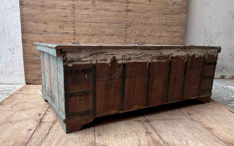 table basse - coffre en teck birman avec patine dorigine