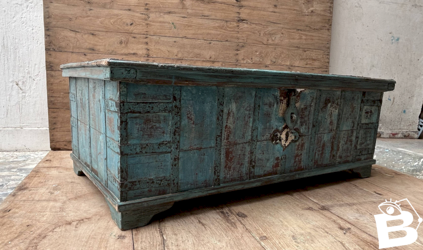 table basse - coffre en teck birman avec patine dorigine