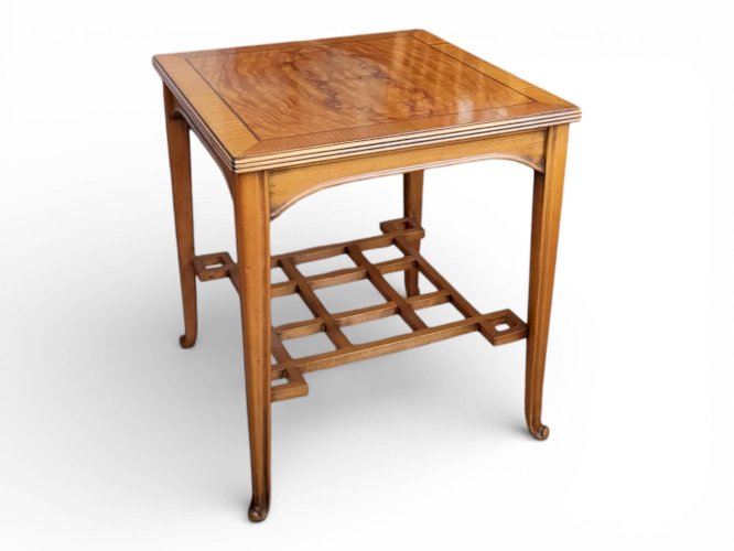 Table basse, dappoint Art Nouveau 1900