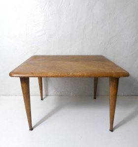 Vintage wooden side coffee table with tapered legs, 1950s/60s design.