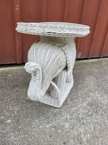 TABLE BASSE ELEPHANT EN ROTIN BLANC
