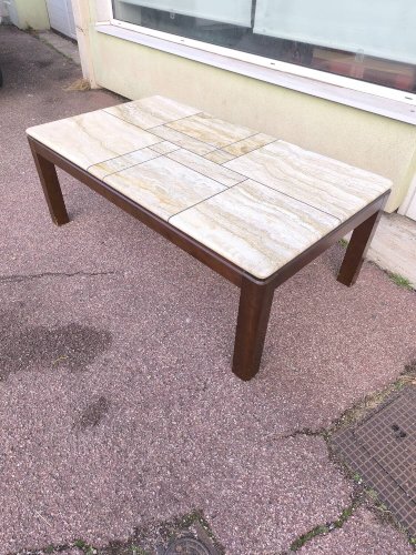 Table basse en bois et travertin 1970 1980