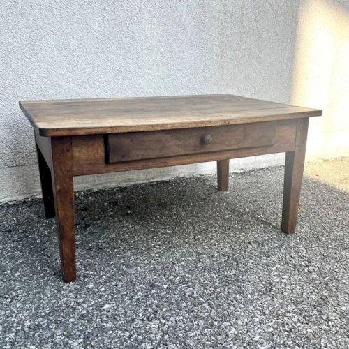 Table basse en bois massif
