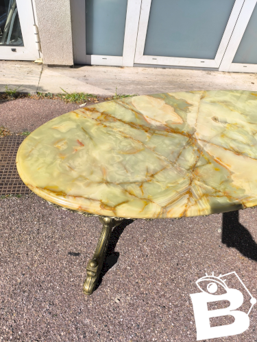Table basse en marbre et laiton