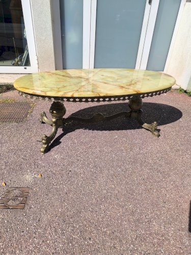 Table basse en marbre et laiton