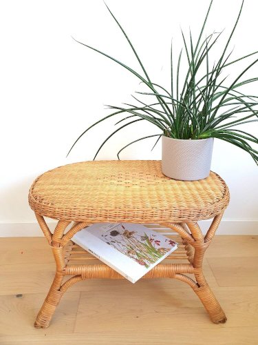 Table basse en rotin vintage
