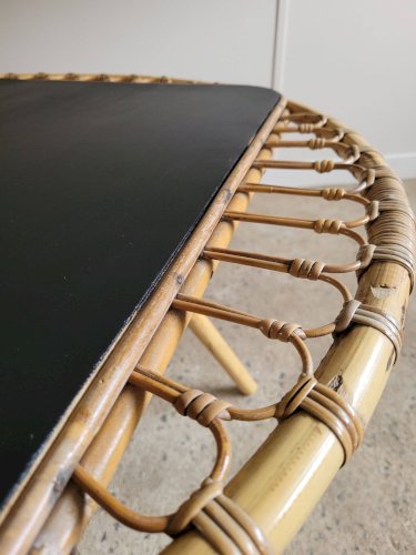 Table basse en rotin