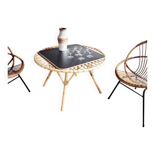 Table basse en rotin