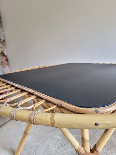 Table basse en rotin