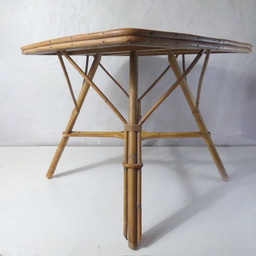 table basse en rotin