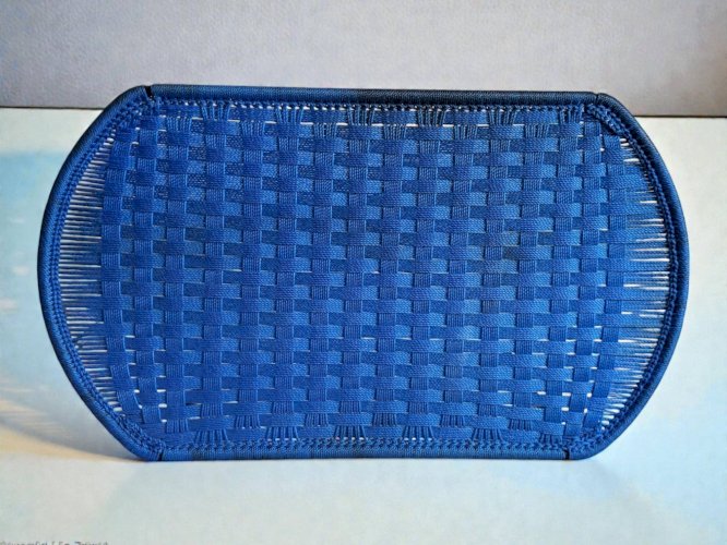 Table basse fil nylon