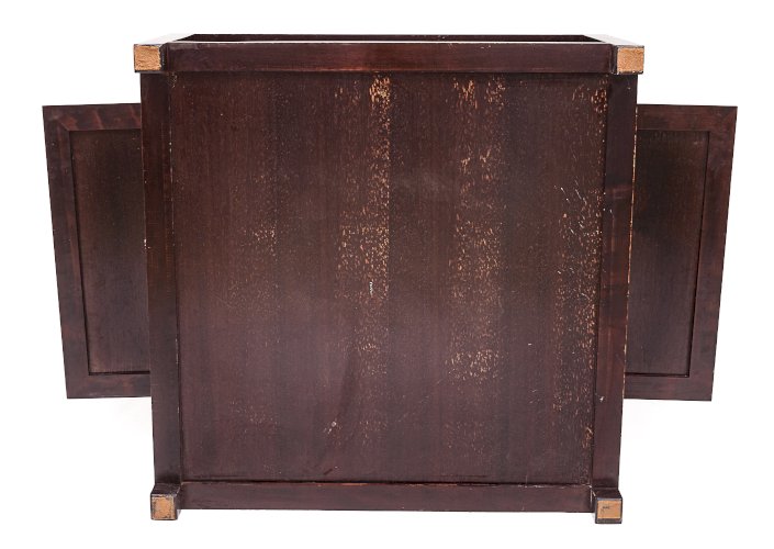 Table basse par Hugues Chevalier