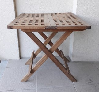 Table basse pliante en bois