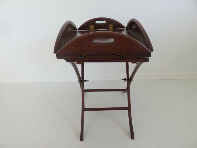 TABLE  BUTLER  A PLATEAU PLIANT EN ACAJOU ET LAITON, MARINE, BATEAU, VOILIER