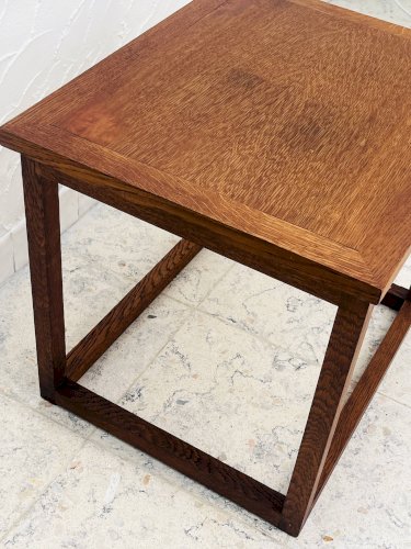 Table dappoint brutaliste en chêne massif
