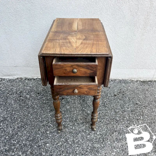 Table dappoint, de toilette ancienne en bois