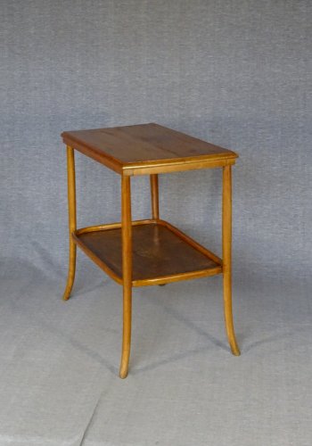Table d'appoint dites "servante" par Baumann 1926, no Thonet
