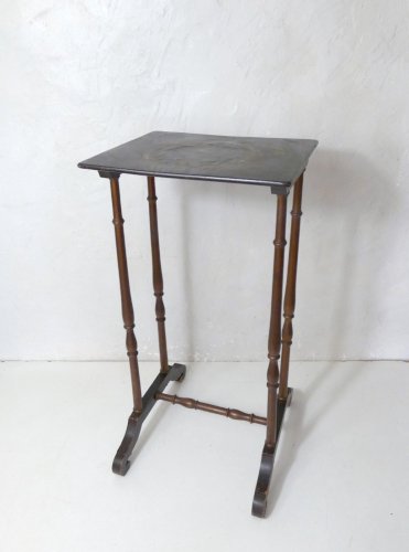 table d'appoint sellette ancienne en bois laqué décor oriental XIX/XXème