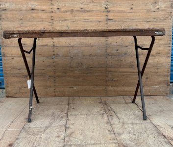 Table datelier pliante structure métal avec plateau en teck massif