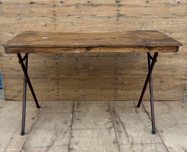 Table datelier pliante structure métal avec plateau en teck massif