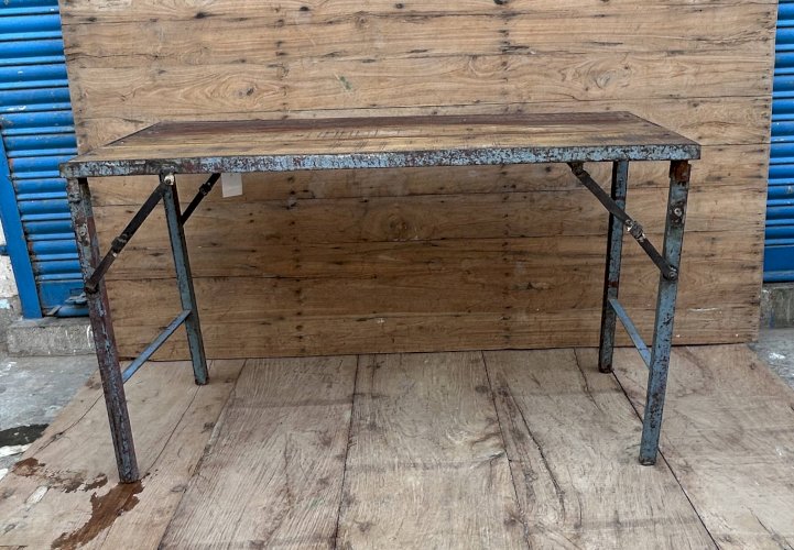 Table datelier pliante structure métal avec plateau en teck massif