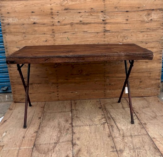 Table datelier pliante structure métal avec plateau en teck massif