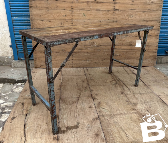 Table datelier pliante structure métal avec plateau en teck massif