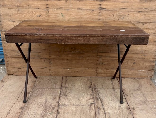 Table datelier pliante structure métal avec plateau en teck massif