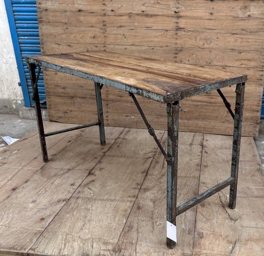 Table datelier pliante structure métal avec plateau en teck massif