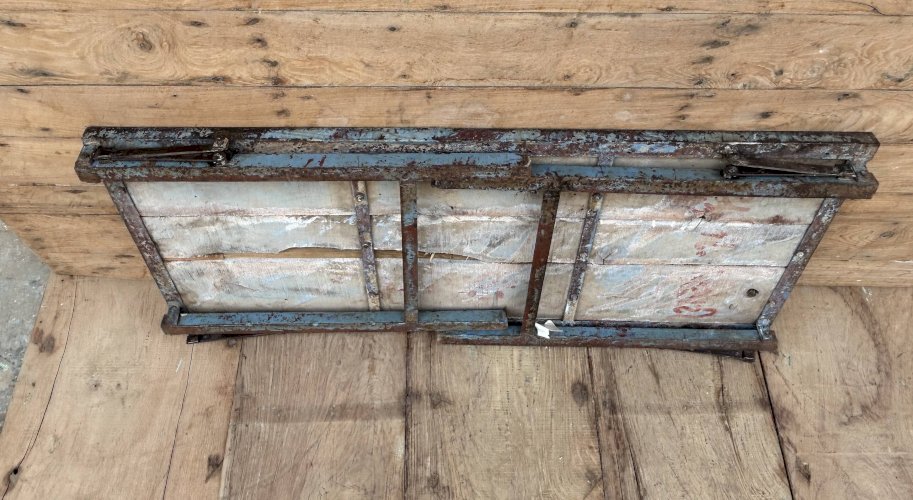 Table datelier pliante structure métal avec plateau en teck massif