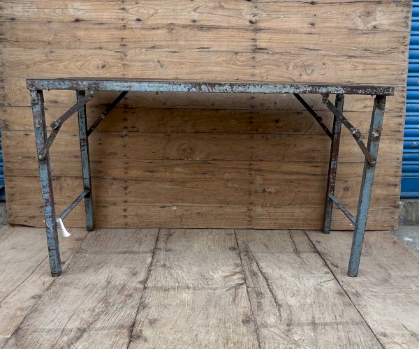 Table datelier pliante structure métal avec plateau en teck massif