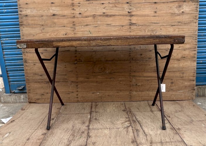 Table datelier pliante structure métal avec plateau en teck massif