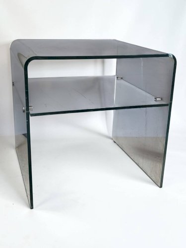 Table de chevet / bout de canapé en plexiglas (lucite) 1970s