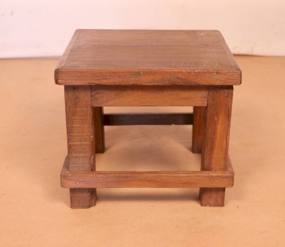 Table de chevet d’atelier en teck birman