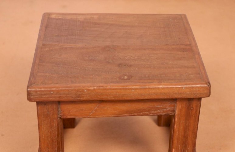 Table de chevet d’atelier en teck birman