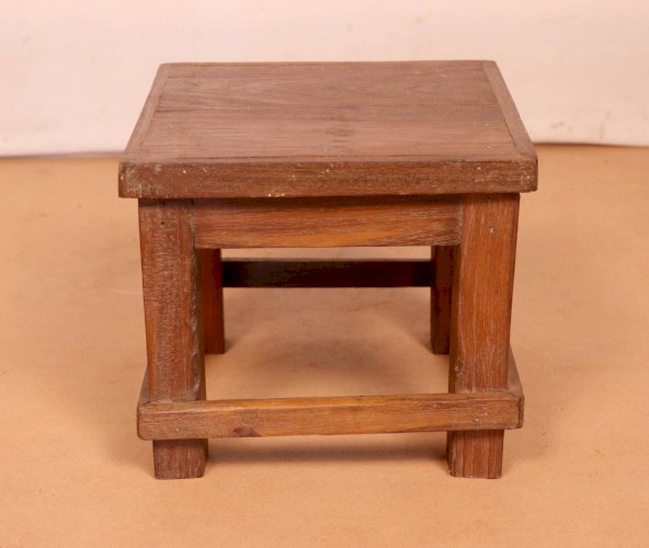 Table de chevet d’atelier en teck birman