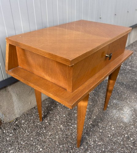 table de chevet des années 50 moderniste