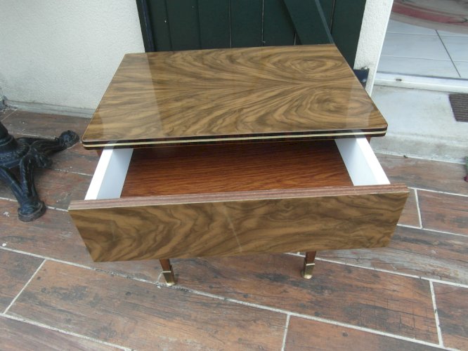 Table de chevet