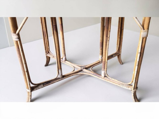 Table en rotin naturel, vers 1960-1970