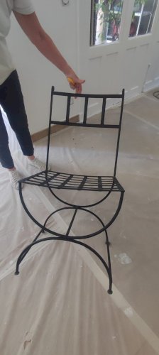 table en zellige avec ses 4 chaises en fer forgé