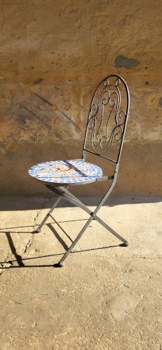 Table et 6 chaises de jardin en fer / mosaïque