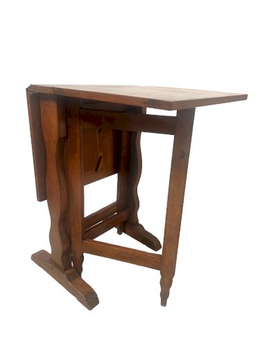 Table Gateleg en noyer massif XIX siècle