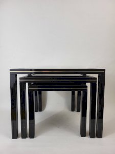 Table gigogne par Pierre Vandel 1970