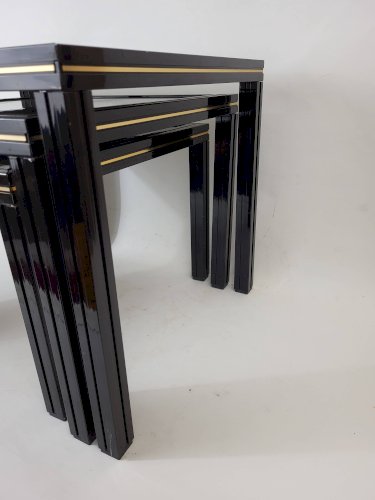 Table gigogne par Pierre Vandel 1970